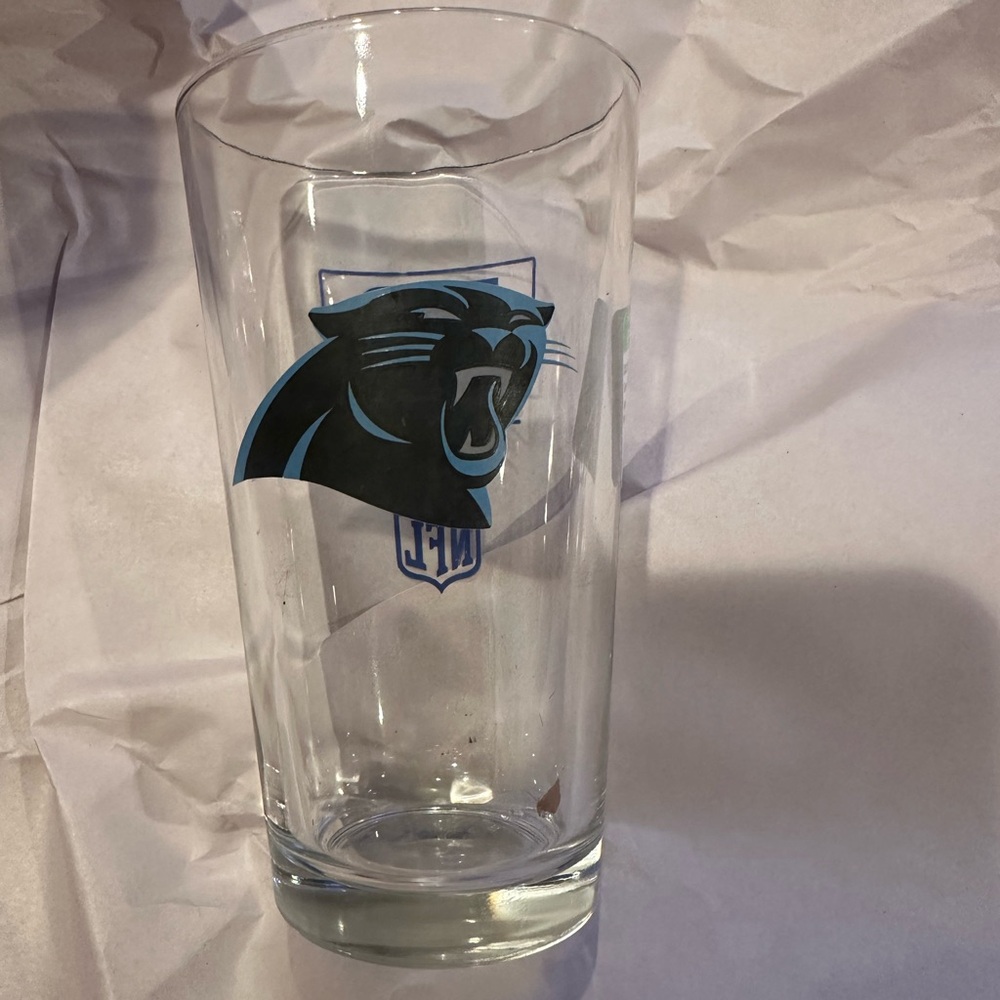 NFL Carolina Panthers Bud Light Pint Glass